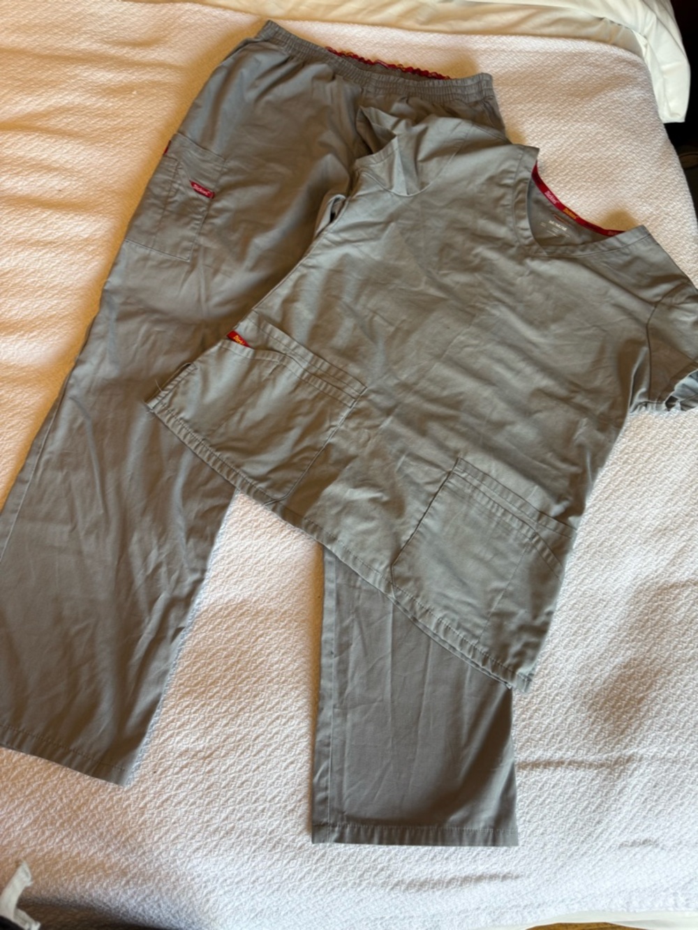 Dickies woman’s Gray Scrub Set - Top & Pants medium